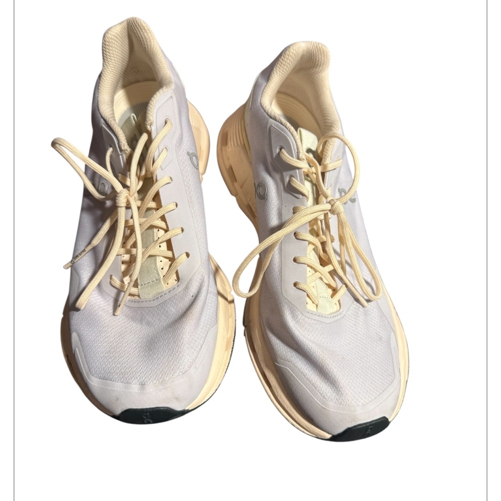 On Cloudnova Form Sneakers Size 8.5 - Picture 5 of 11